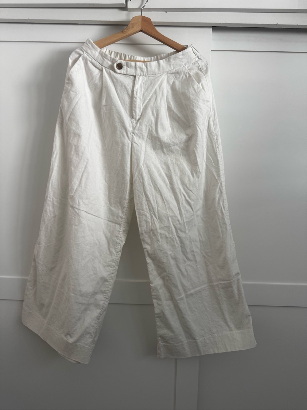 Banana Republic Factory Women’s Wide Leg Linen Blend Pants in White
